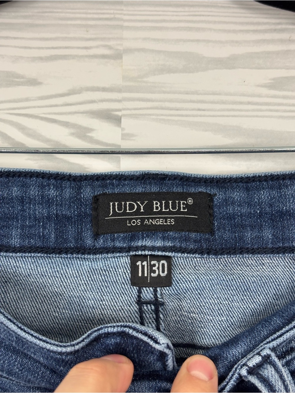 Judy Blue Straight Fit Distressed Jeans Size 11/30 - Picture 6 of 12
